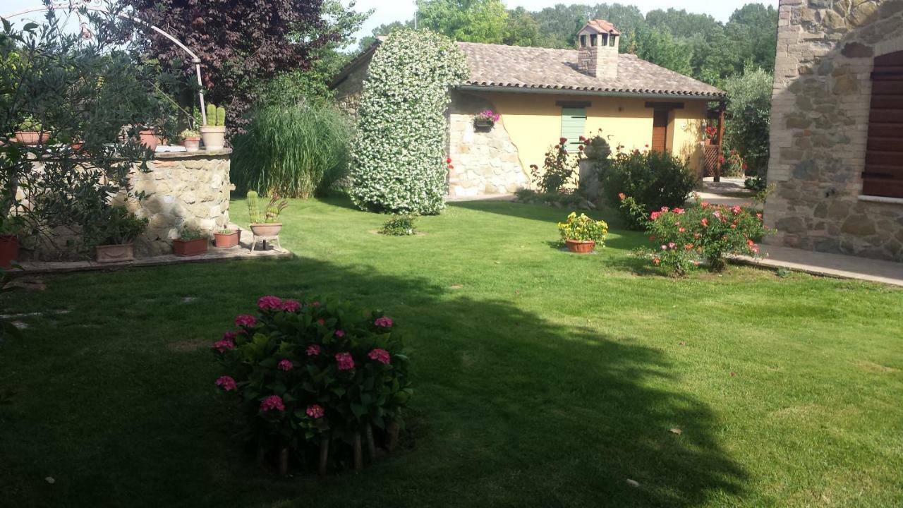 Casa La Quiete Villa Torgiano Exteriör bild