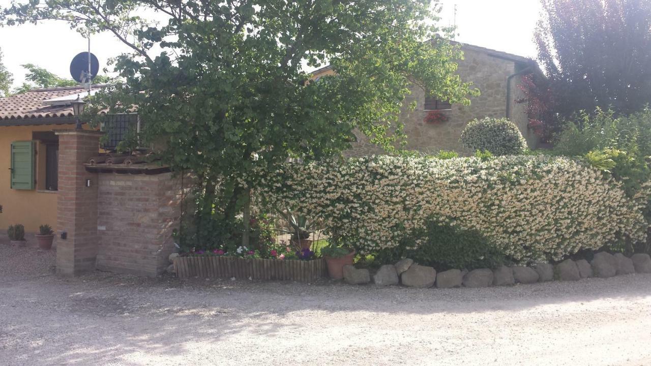 Casa La Quiete Villa Torgiano Exteriör bild